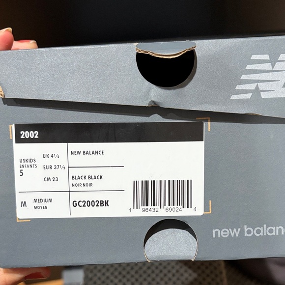 New Balance Black Athletic Shoes - Picture 2 of 4